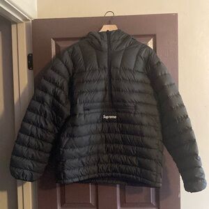 Men’s Large Supreme Puffer Jacket